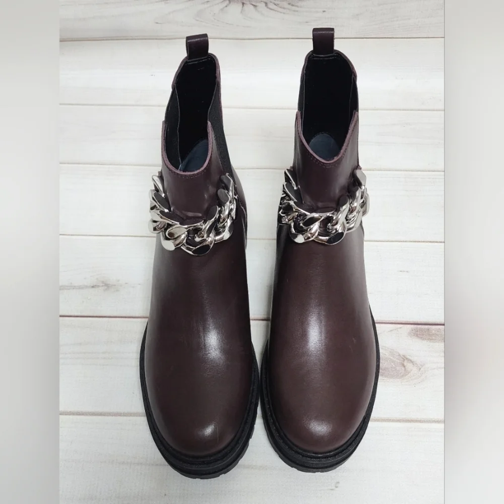 Marc Fisher Parrie Lugsole Bootie in Burgundy Leather Size 9 - New In Box